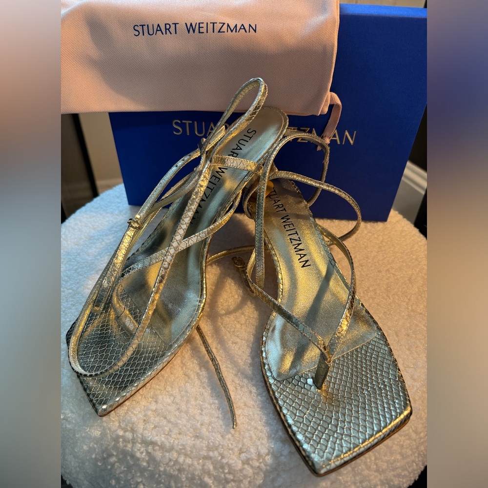STUART WEITZMAN Womens Gold Cabo Toe Flare Leather Heeled Thong Sandals 9.5